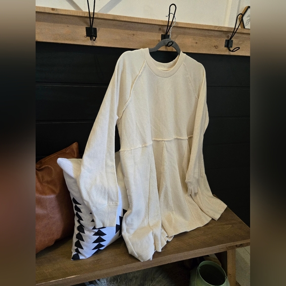 NWT AMERICAN EAGLE OVERSIZED SWEATSHIRT DRESS - Picture 4 of 10